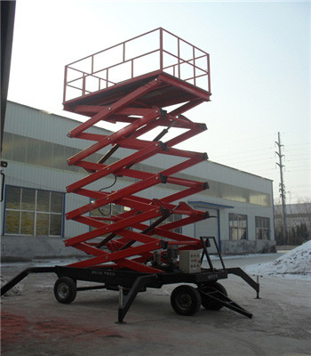 天津升降机是现代化建设必不可少的机械设备
